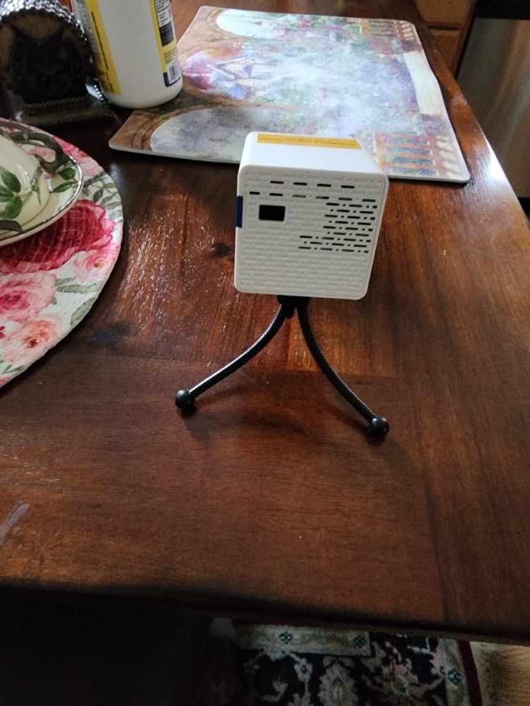 hd Pico projector works great
