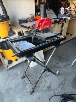 Husky Wet Tile Saw with stand