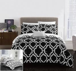 Brand New Chic Home 4 Piece Juniper Reversible Two-Tone Ikat Diamond Geometric Pattern Print Technique King Duvet Cover Set