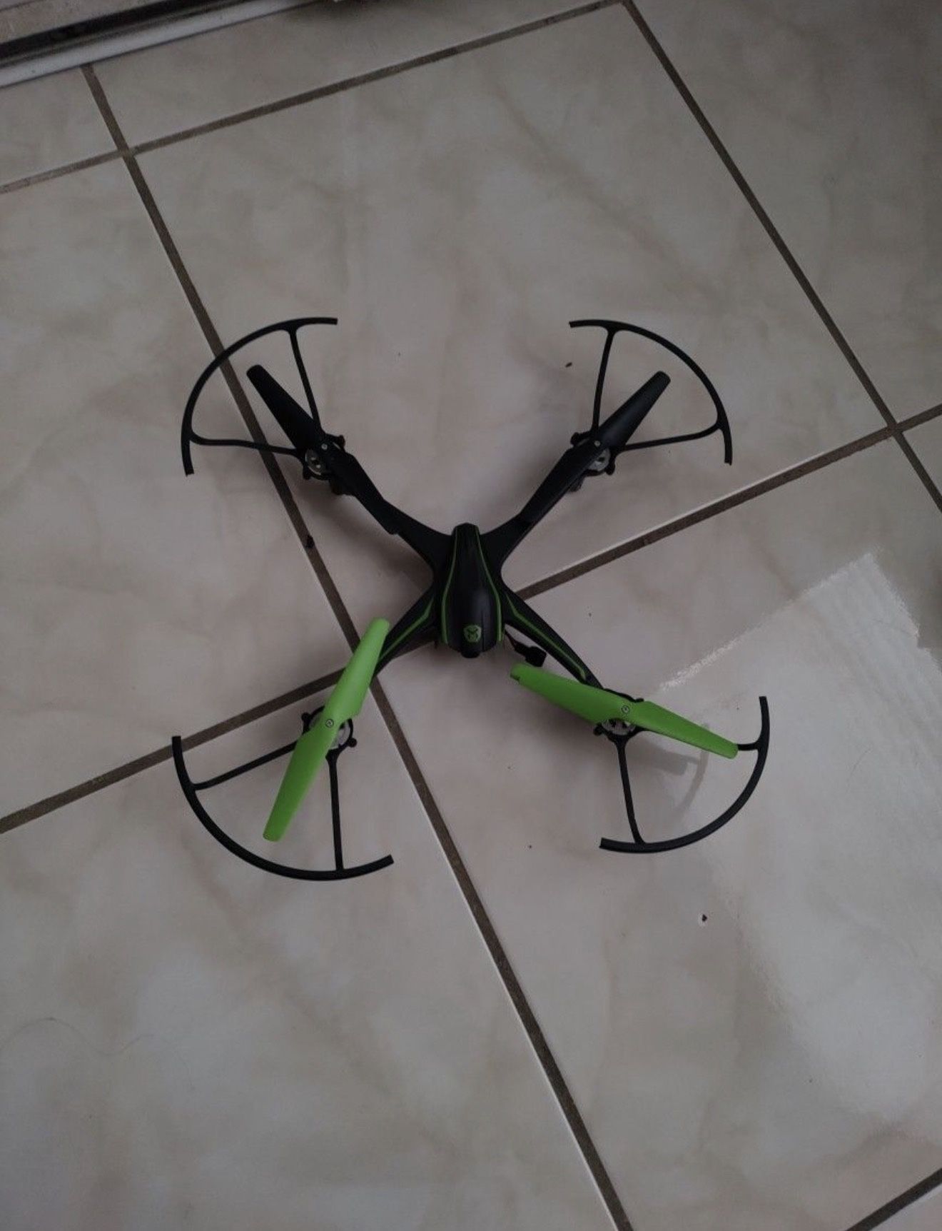 Skyviper Drone