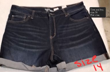 Ladies short size 14 mid-rise $8