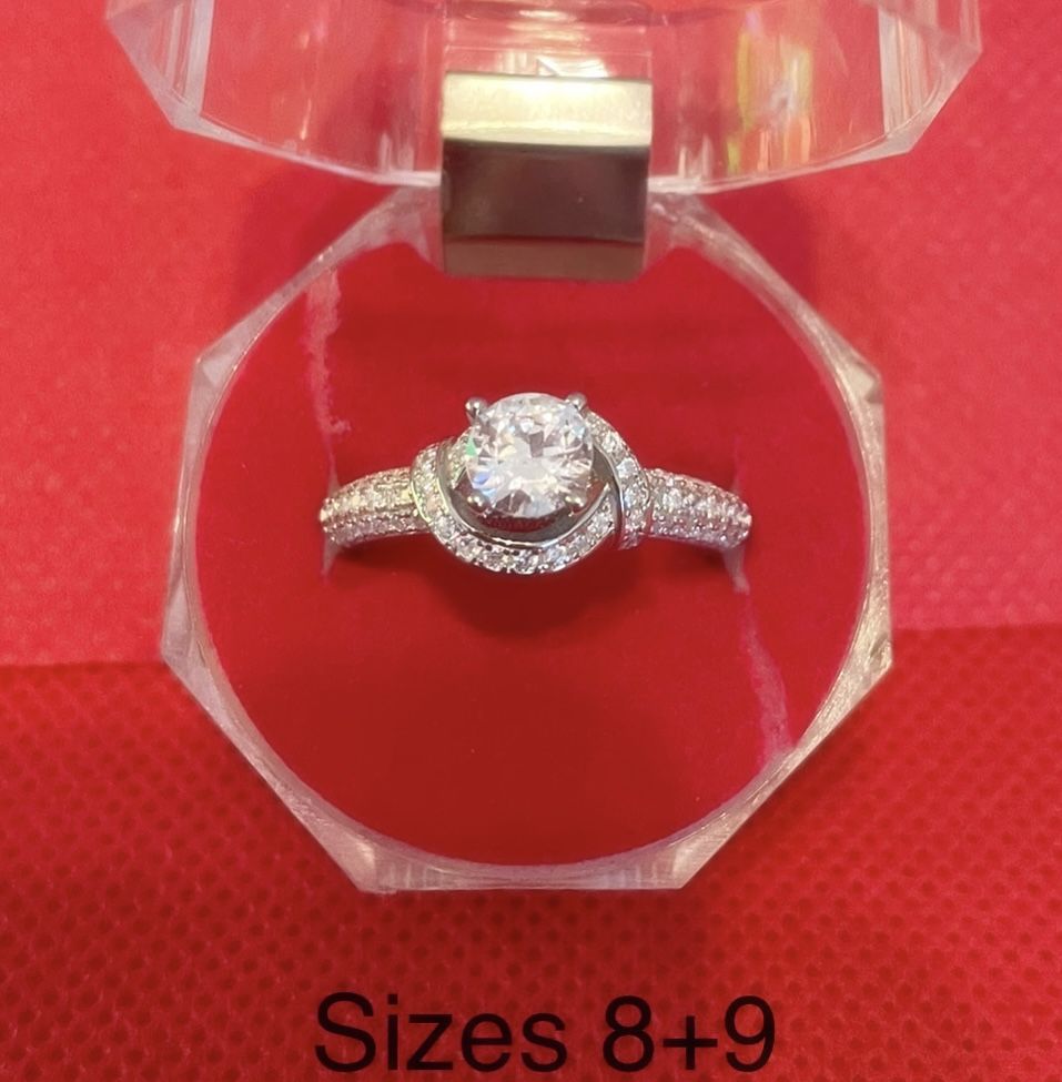 Engagement Ring With Box