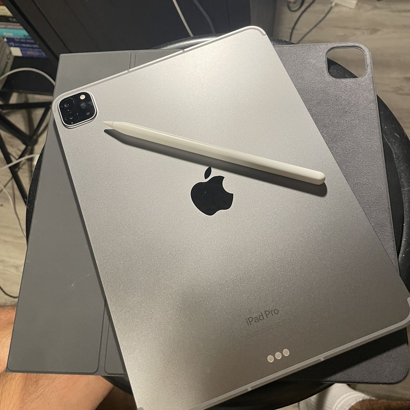 11 inch iPad Pro 512 GB Wi-Fi + Cellular With AppleCare+, Apple Pencil, Smart Cover and Accessories — Will Negotiate 