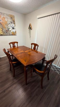 Comedor de madera