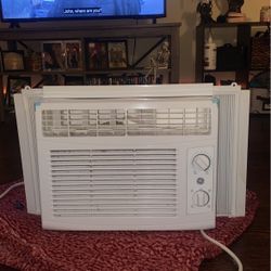 AC Window Unit 