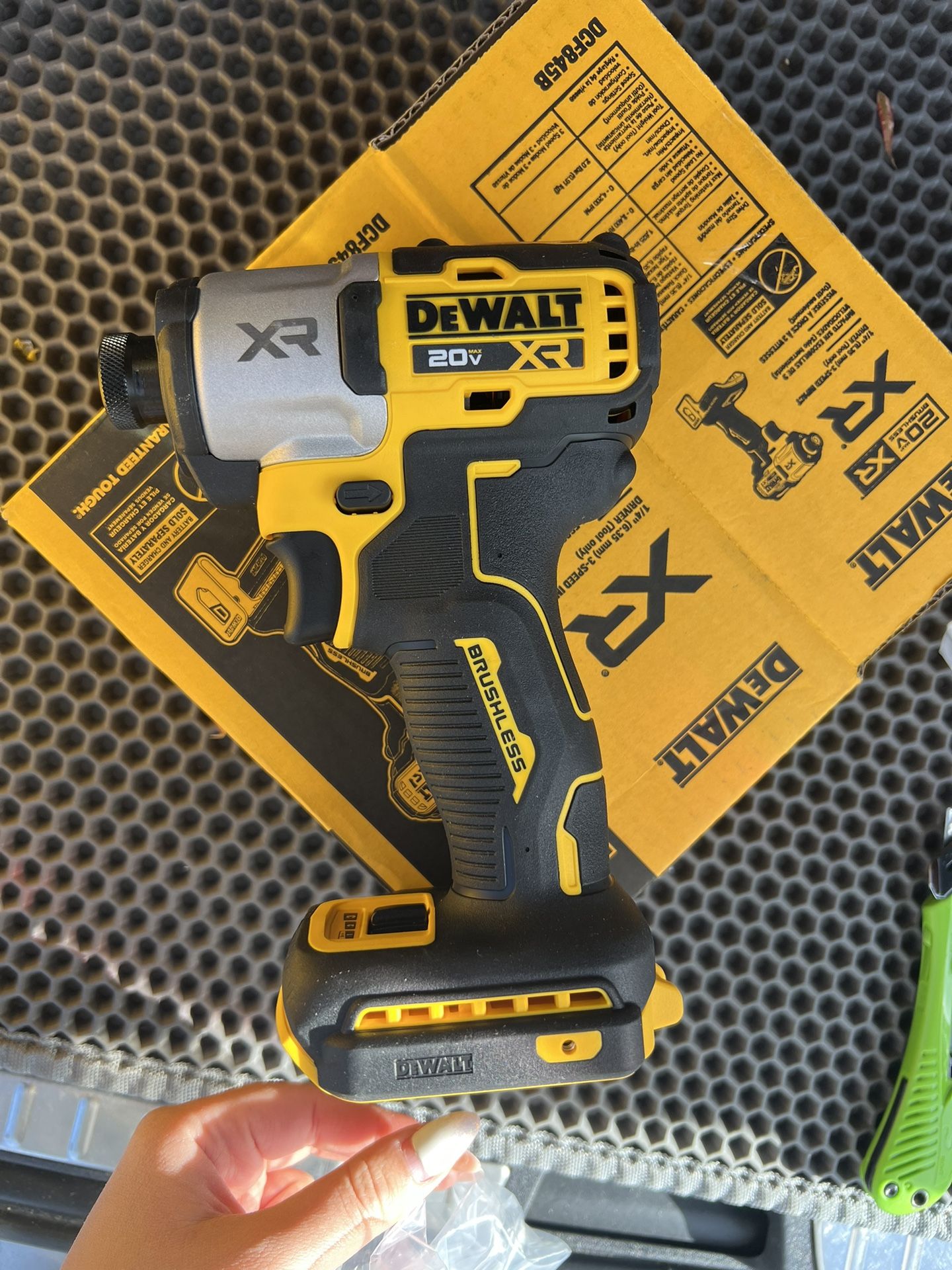 🔥 Brand New DeWALT DCF845B, 1/4 speed Impact 20V
