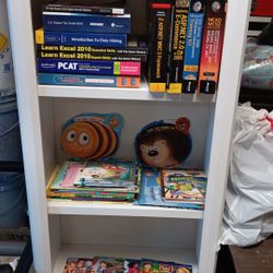 BOOKSHELF.  look At All Pictures 