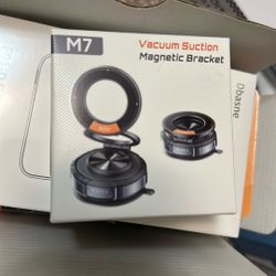 Magnetic bracket
