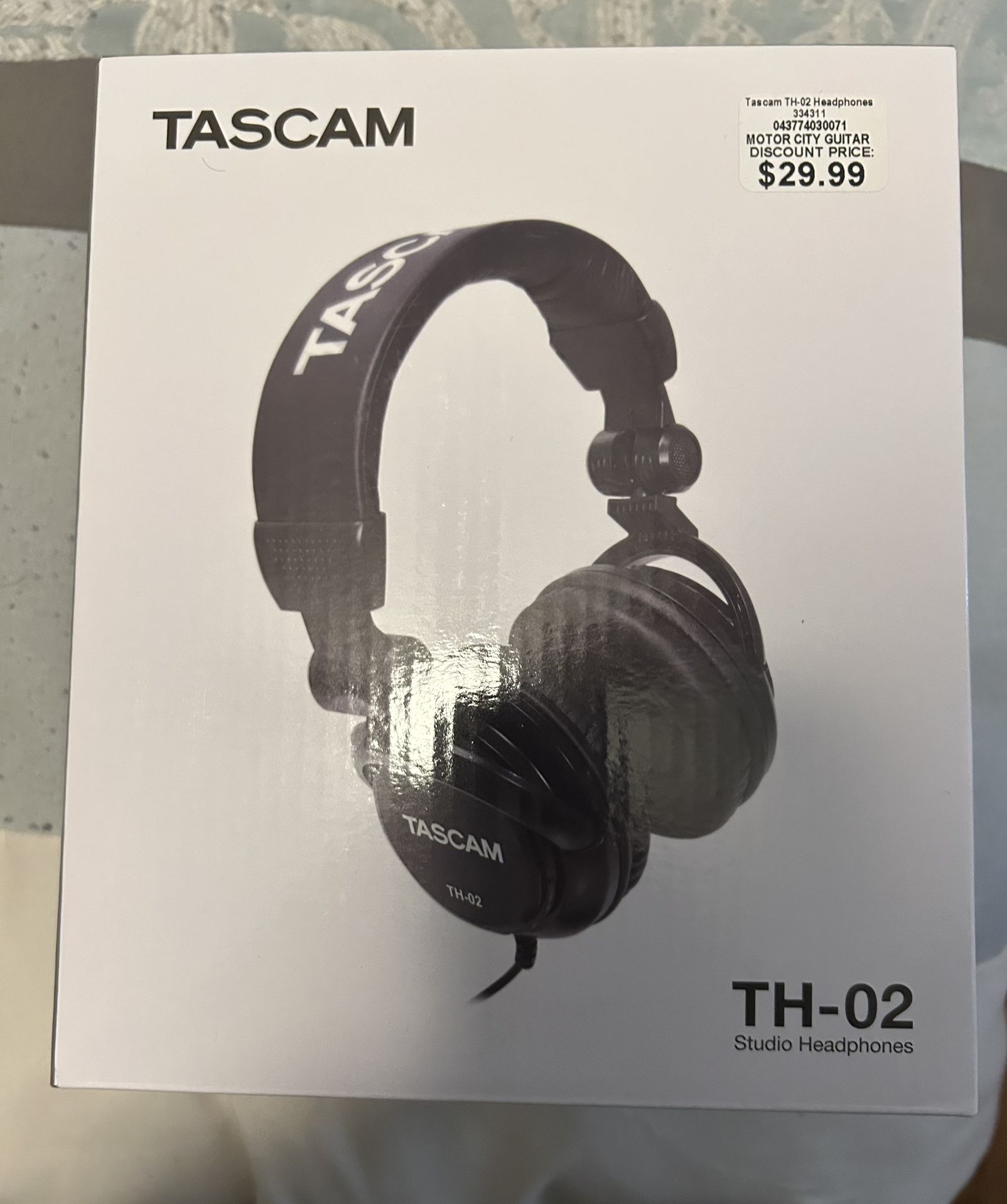 Tascam Studio Headphones 
