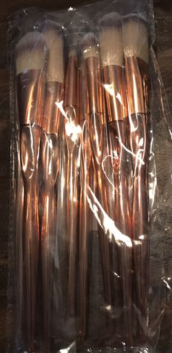 Makeup brushes new