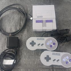 Super Nintendo Classic Mini 