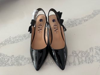 Women shoes size 6