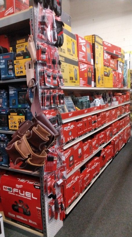 DEWALT 20V MAX BRUSHLESS 23 GA PIN NAILER (TOOL ONLY)