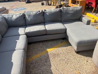 Beautiful gray Sectional! Delivery Available!