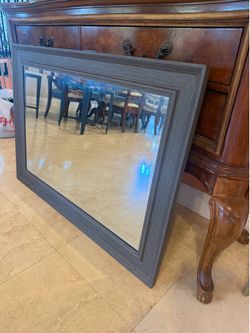 Gray Mirror