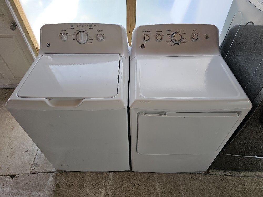 GE Commercial Washer And Dryer Set
