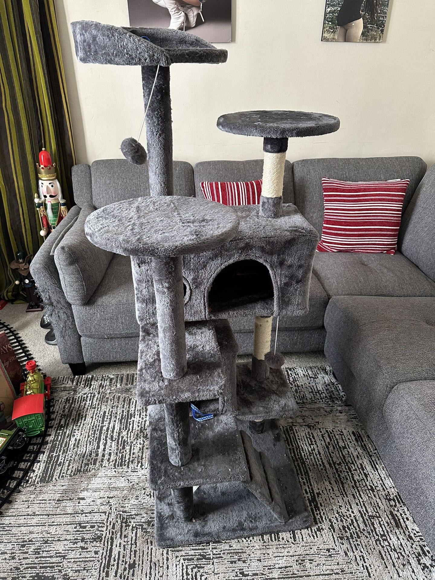 Cat tree
