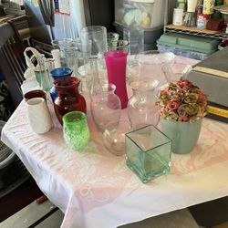 Hug collection of elegant glass vases different sizes and styles prices is low as $1 to $10 like new