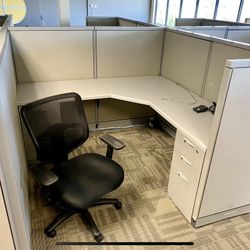 Cubical Work Stations 