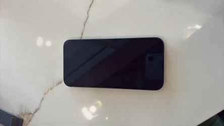 BRAND NEW IPHONE 17e w. BOX / service provided