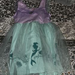 Girls Costumes 