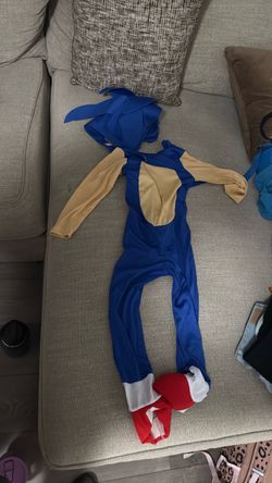 Sonic Halloween costume size 7