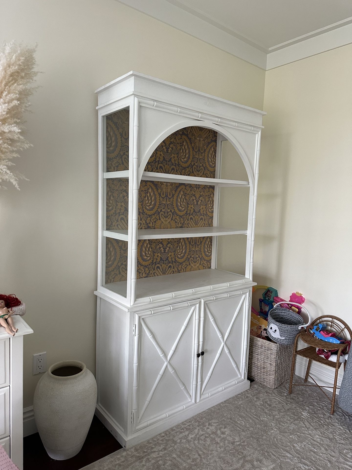 Bookcase/ Furniture/ Shelf