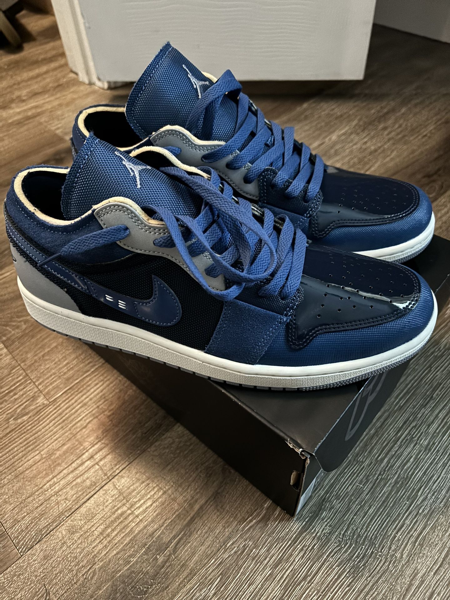 Air Jordan 1 Low SE Craft ‘Inside Out - Obsidian’