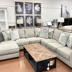 New Large Sectional 🔥🔥 DELIVERY AVAILABLE 