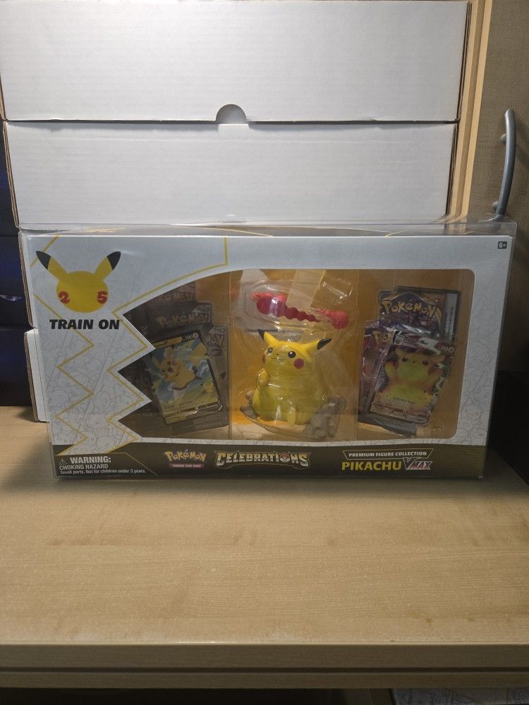 Pokemon Celebrations Premium Figure Collection 