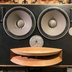 Vintage audio repair speakers turntables receivers amplifiers