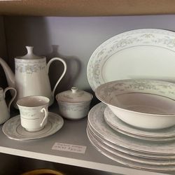 VINTAGE FAIRFIELD CHINA