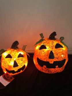 Estan nuebas.    Halloween