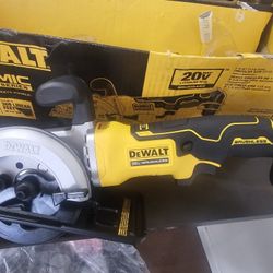 Dewalt Atomic Circular Saw