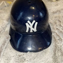 New York Yankees Adjustable Batting Helmet 1969 Sports Products Corp. Laich I