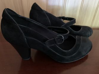 Mary Jane shoes-Clarks’ Bendables - 2 1/2” block heels- Black Leather Suede- size 7M