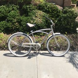 26” Huffy Cranbrook Men’s Light Silver Beach Cruiser 