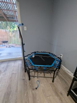 Like new Trampoline Adjustable Height bar