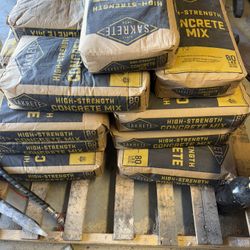 Concrete Bags 80lbs 