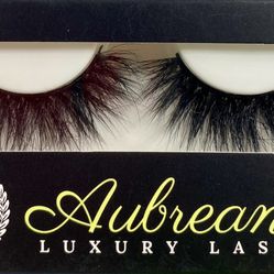 AUBREANNA LUXURY LASHES 