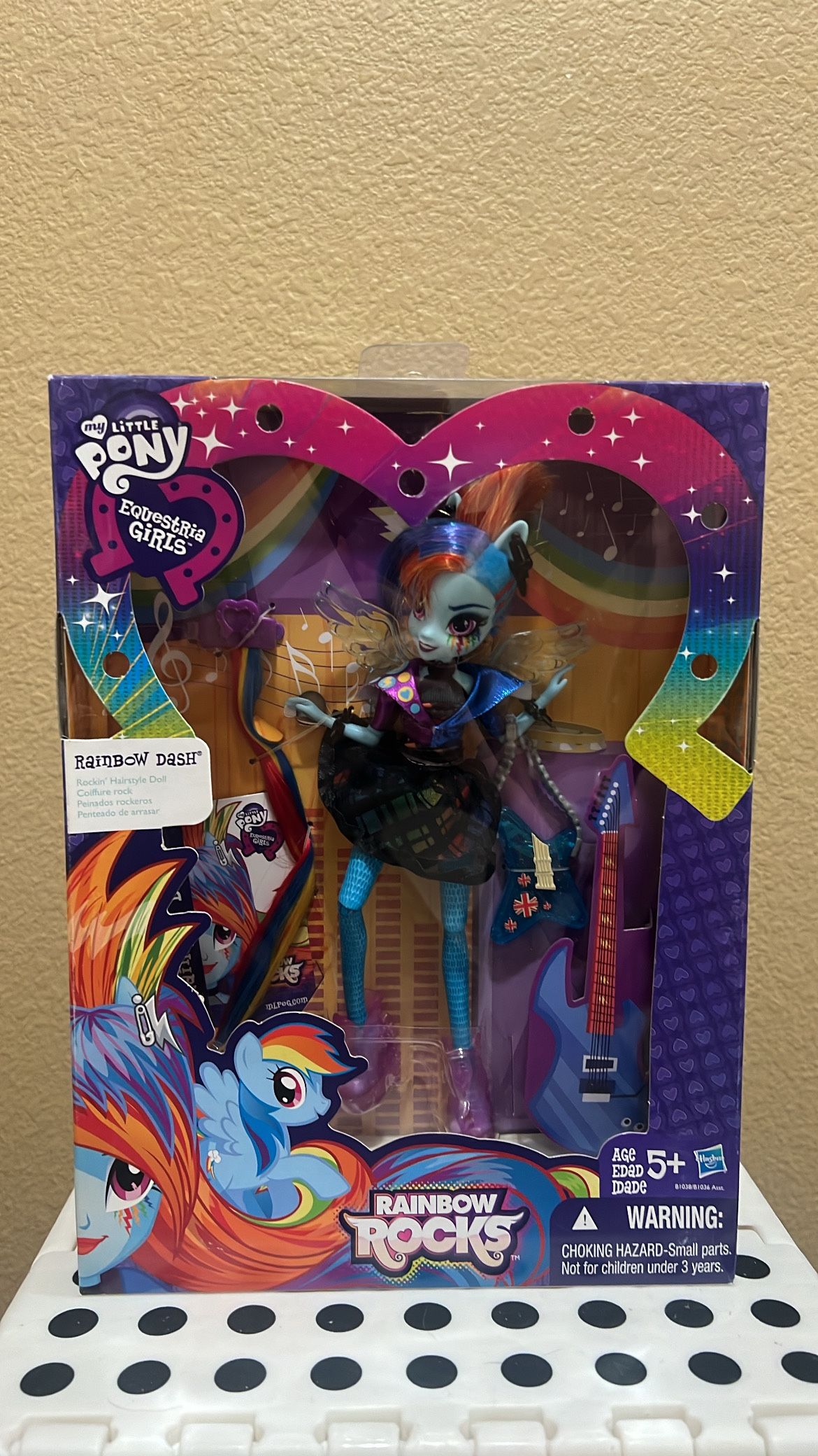 My Little Pony Equestria Girls Rainbow Rocks Rainbow Dash Rockin' Hairstyle Doll