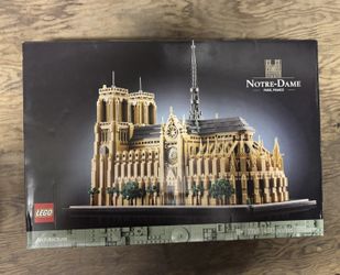 LEGO Notre-Dame De Paris 21061 BRAND NEW SEALED