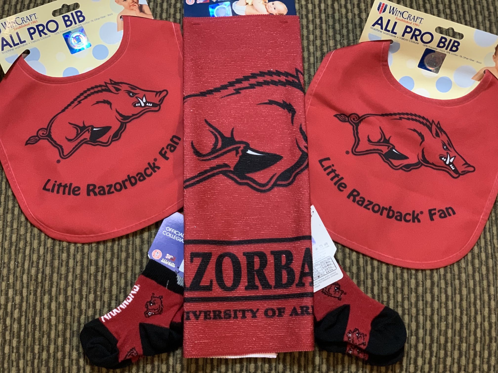 Arkansas Razorback baby items