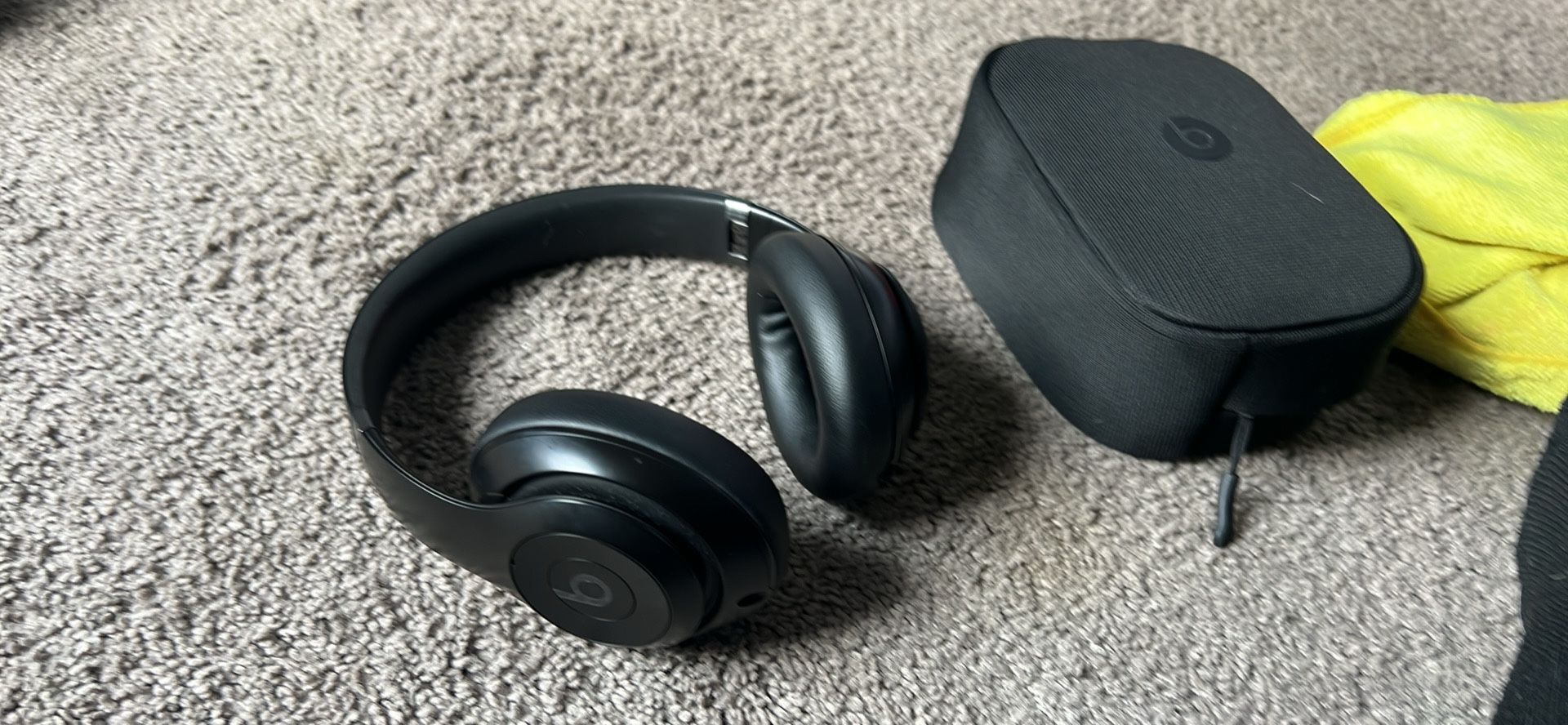 Beats Studio Pro Wireless Headphones — Black