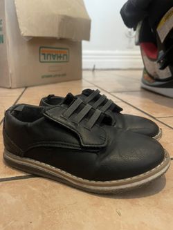 Cat And Jack Boys Dress Shoe Size 10