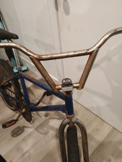 GT racing bike