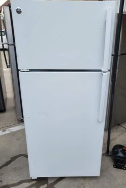 GE Refrigerator Fridge Top Mount With high Efficiency