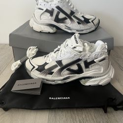 2021 New B Runners White|Black Size US 10/ EUR 43