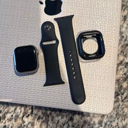 Apple Watch - Series 7 - 41mm - First Come, First Serve