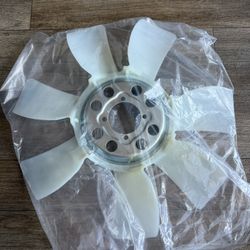 11-Blade Radiator Cooling Fan – Medium Duty Truck (Isuzu / Chevy W-Series)